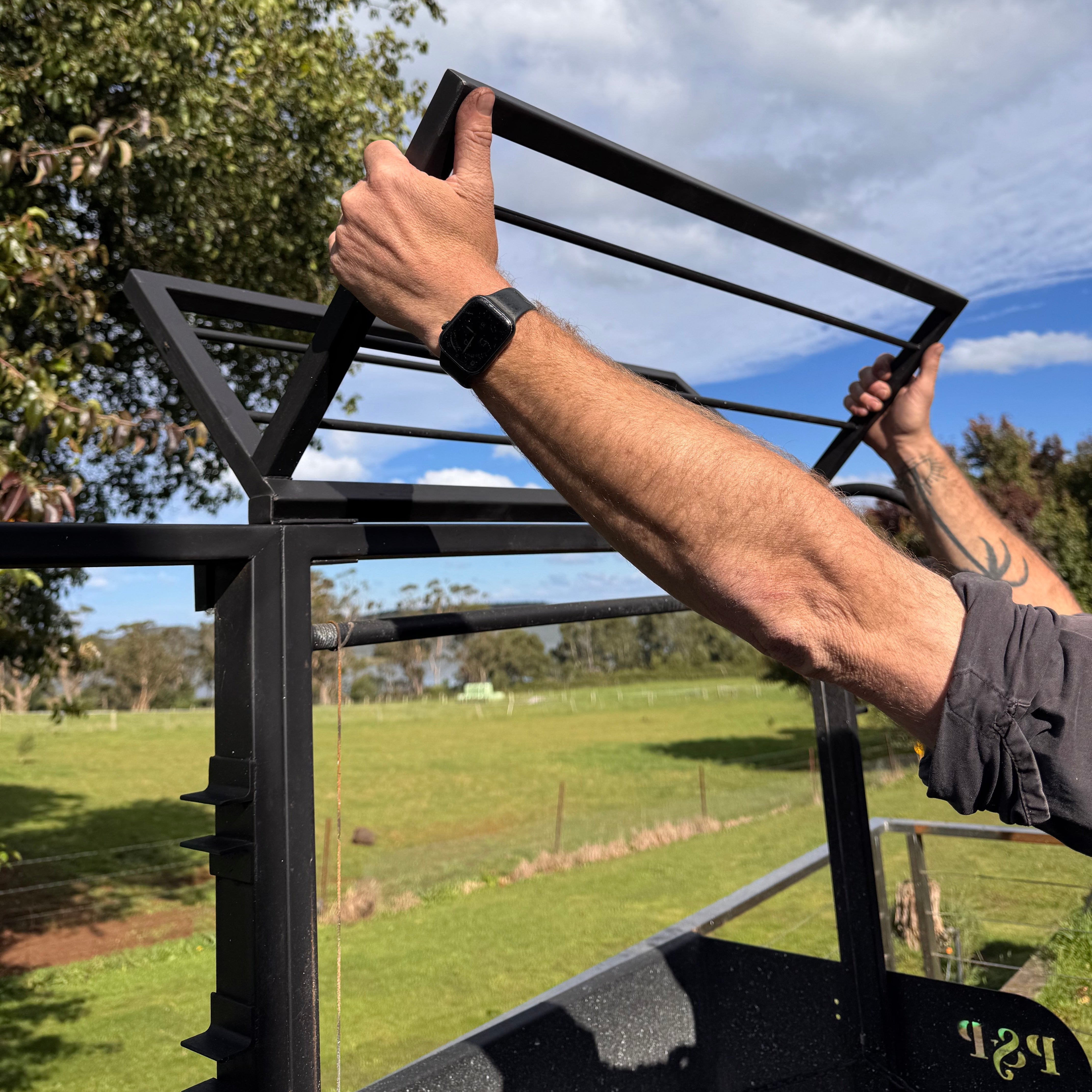 The V Hanging Rack – Pig & Pilgrim