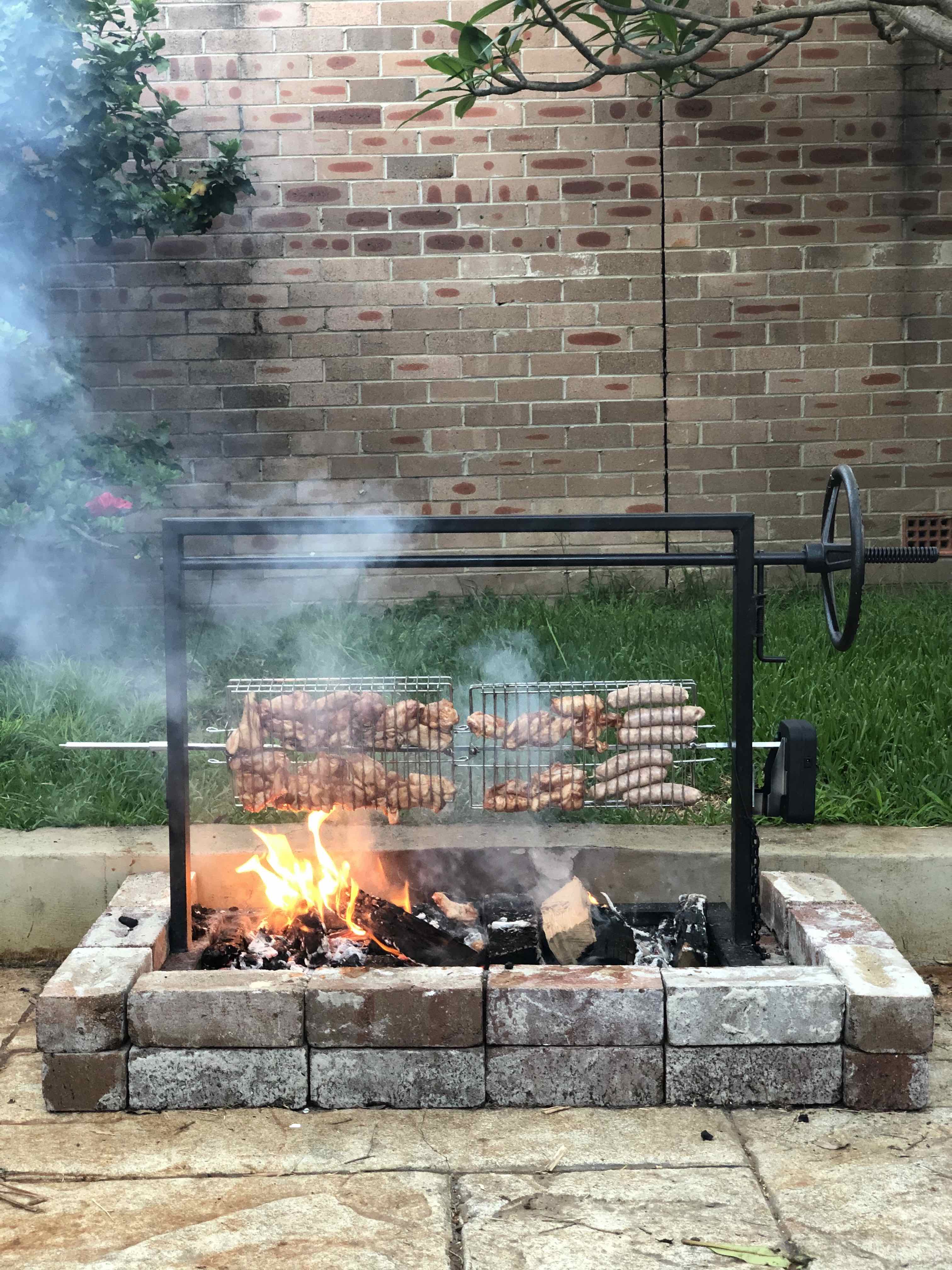 Parrilla for camping, fire pits, campfires: perfect for holidays or backyards - Australia